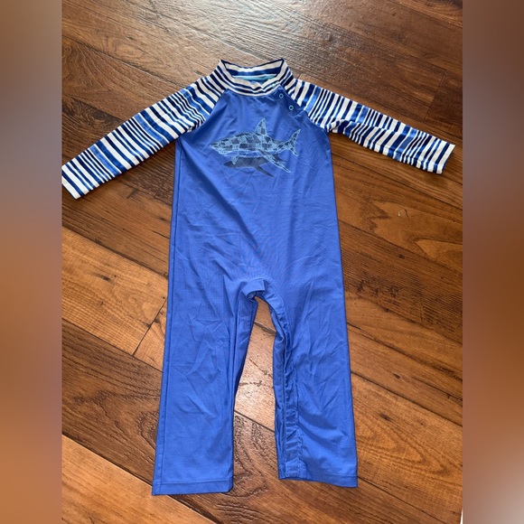 NWOT Coolibar Baby Beach One-Piece Swimsuit featuring UPF 50+ sun protection 3T - Picture 3 of 10